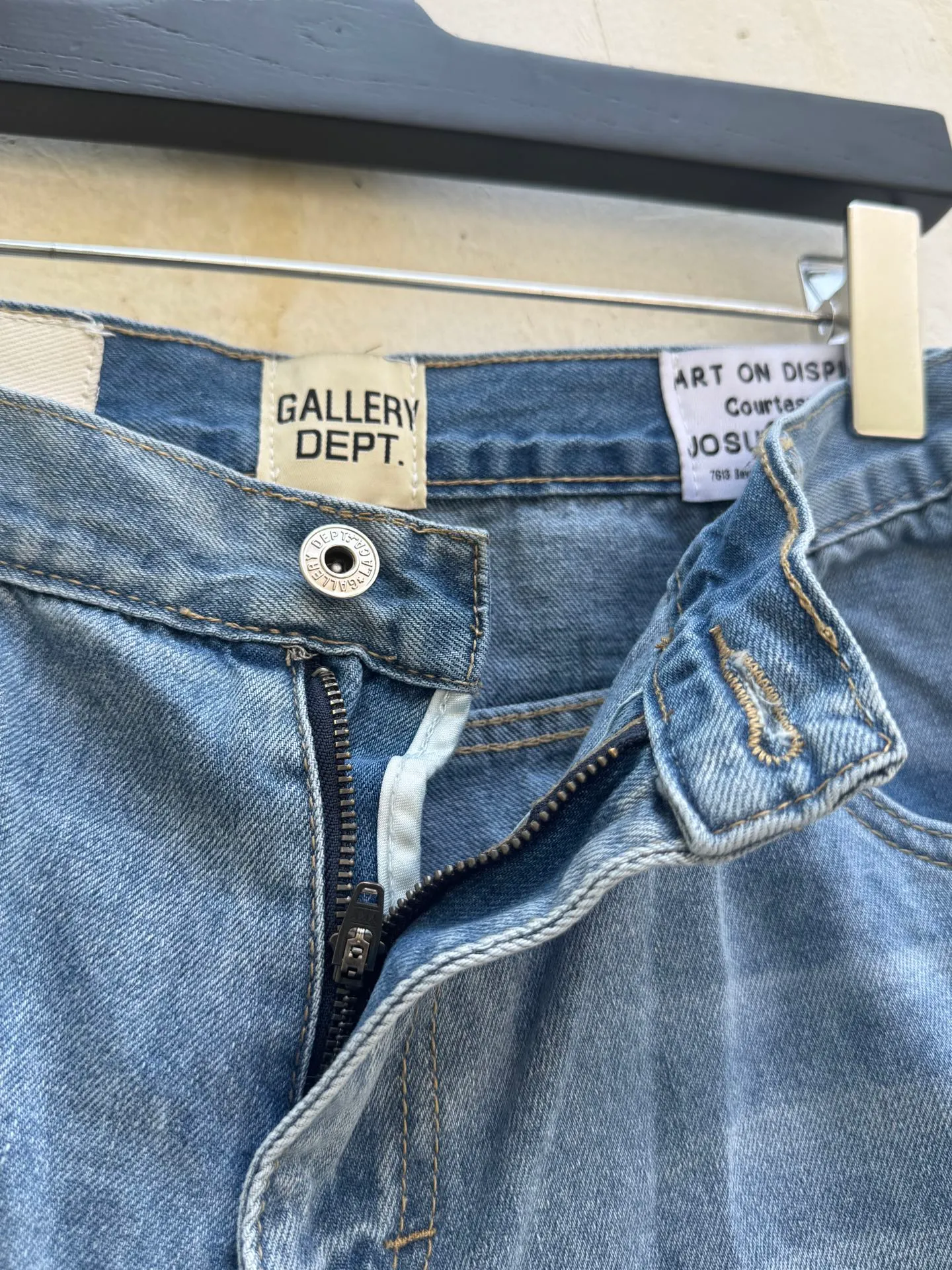 P200💰GD098 GALLERY DEPT splashing ink and paint destroying the edges, retro washed and distressed high street logging workwear denim shorts Workmanship: original accessories Customized original Logo buttons YKK zippers 6 complete labels Original hang tag Color: blue Size: S-XXL (28 30 32 34 36)